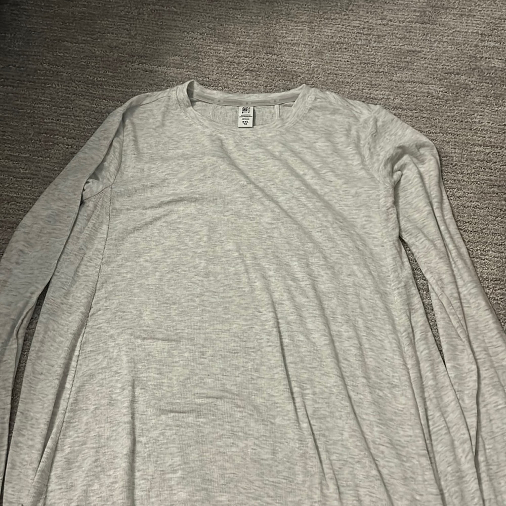 Athleta Workout Comfortable Longsleeve